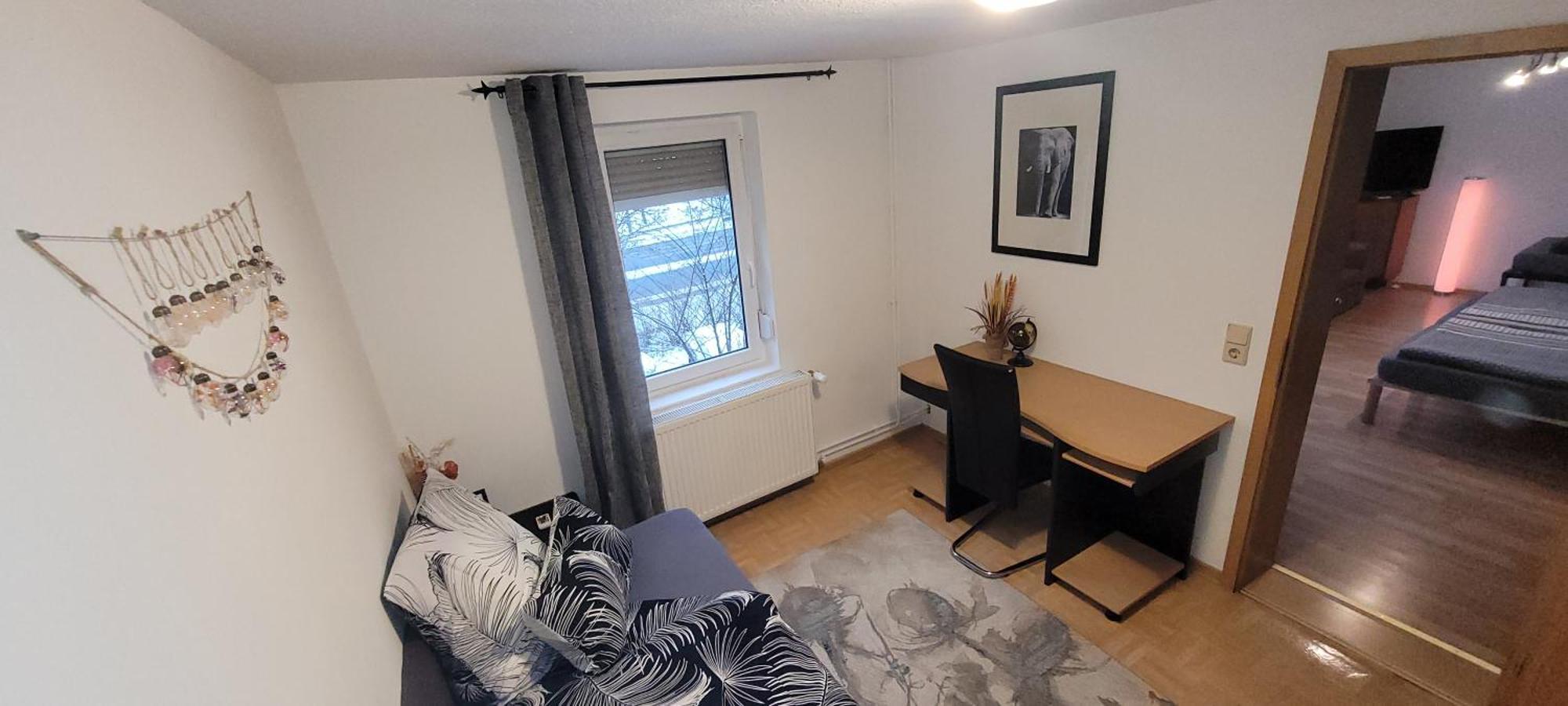 Suhl - Ihre Erholsame Arbeiterwohnung In Zentrumnaehe 외부 사진