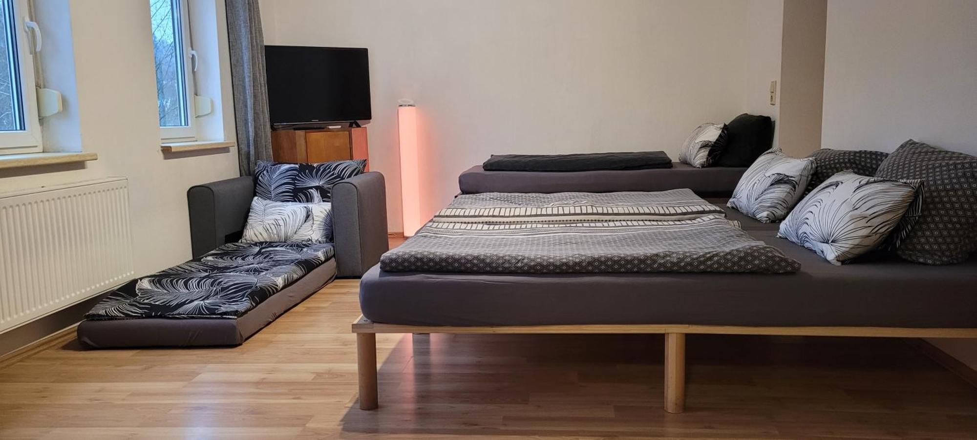 Suhl - Ihre Erholsame Arbeiterwohnung In Zentrumnaehe 외부 사진